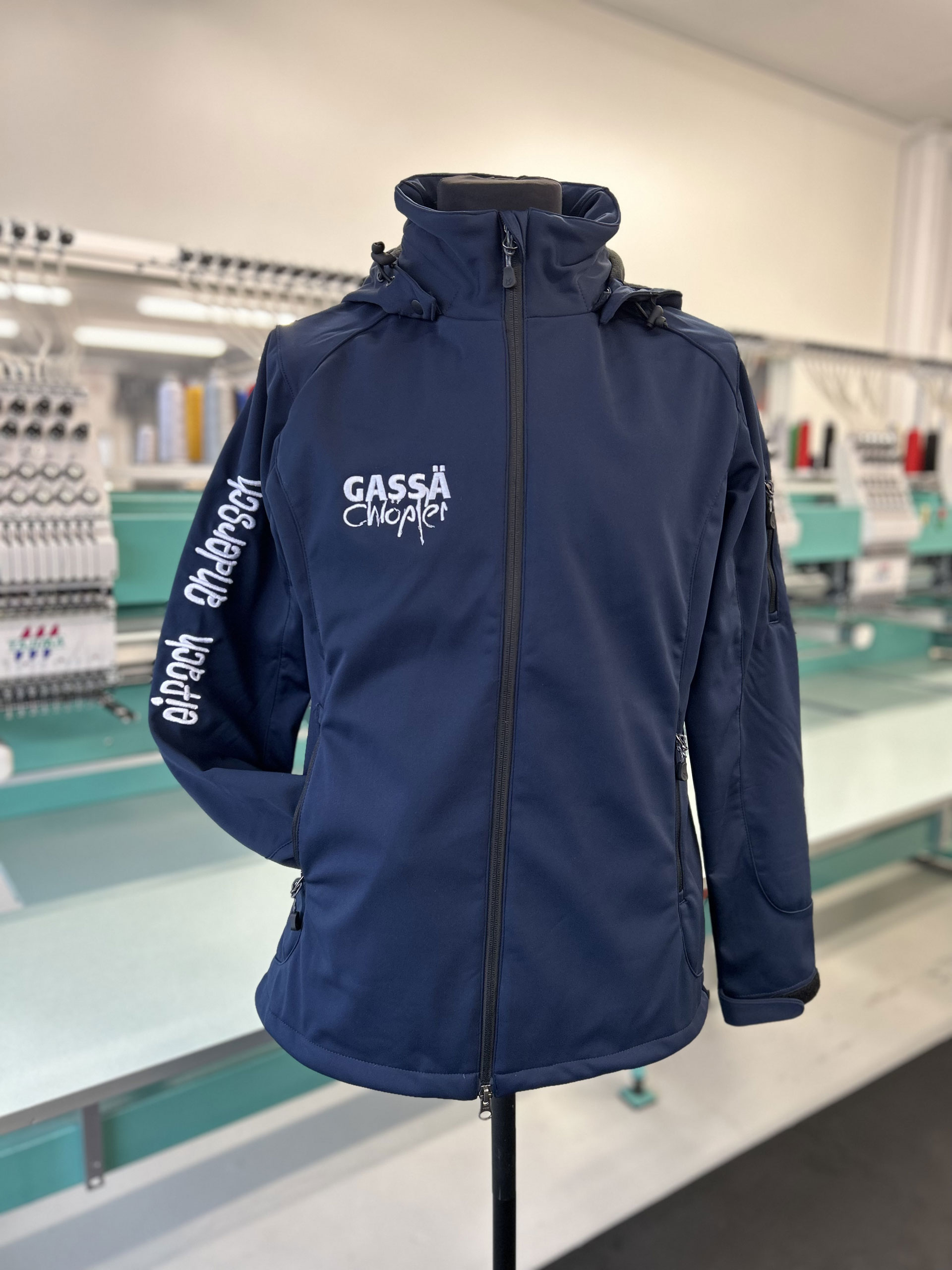 Guggaemusik Gassaechloepfer 3 Stitchit AG - Die St. Galler Stickerei