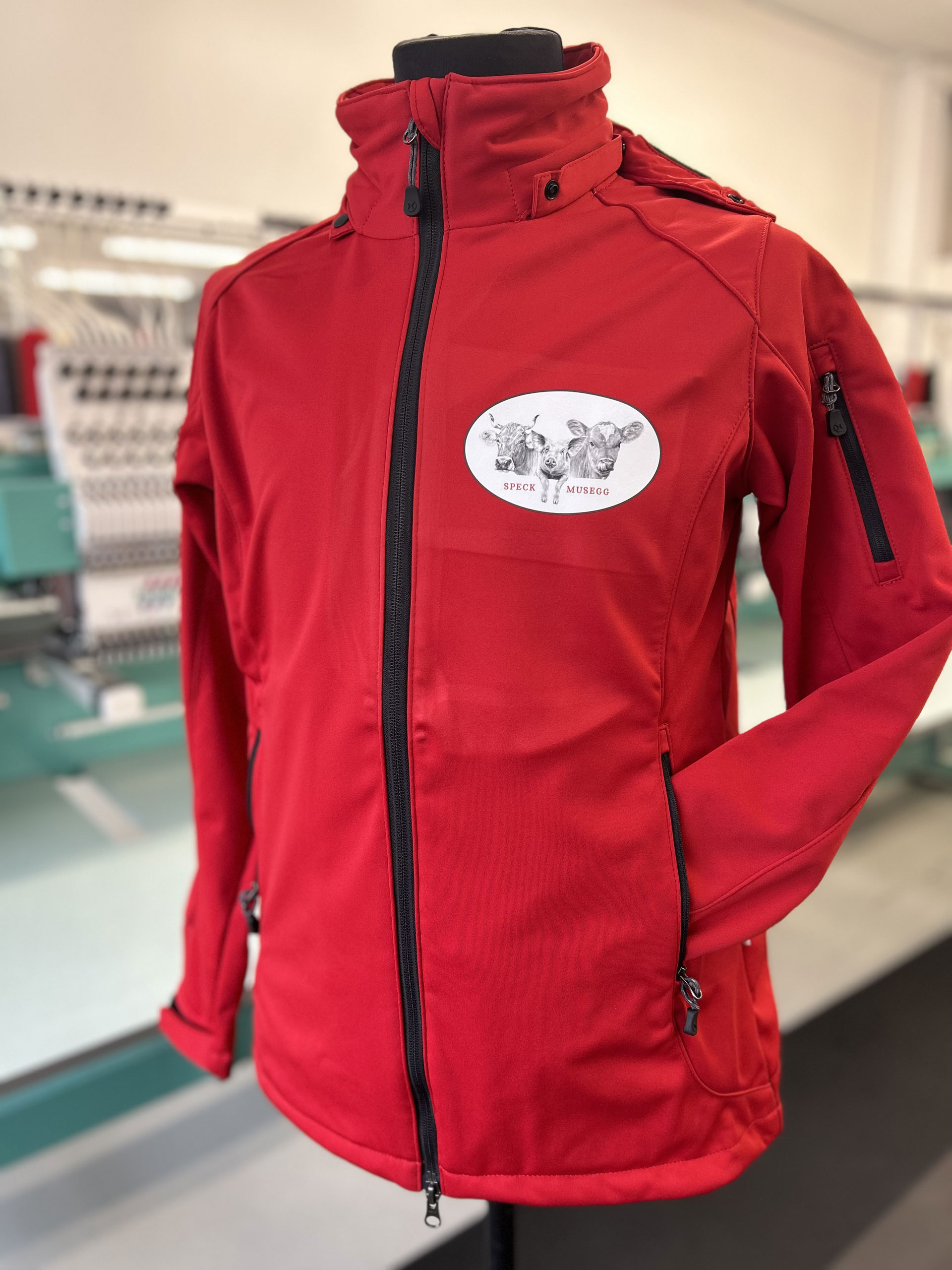 Speck Musegg Brust Stitchit AG - Die St. Galler Stickerei